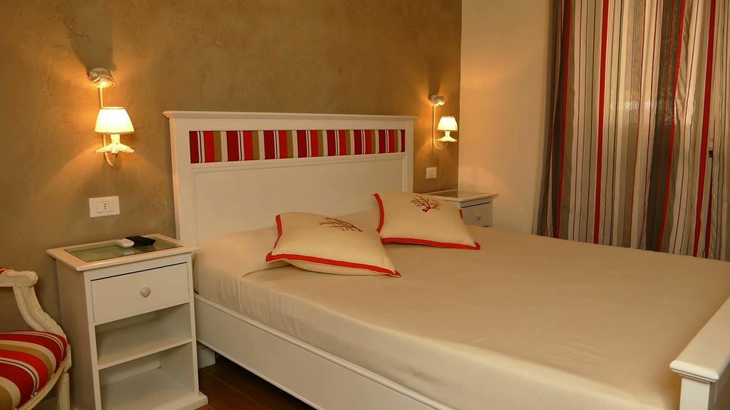 Bed & Breakfast Venezia Марина ди Карара Стая снимка