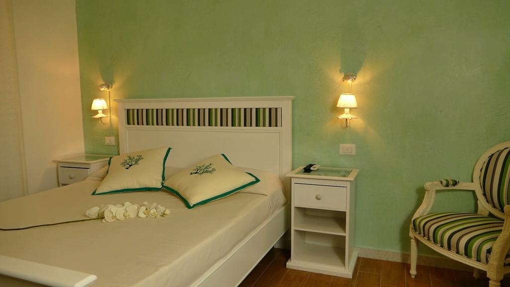 Bed & Breakfast Venezia Hotel Марина ди Карара Стая снимка