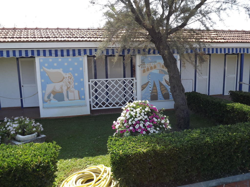Bed & Breakfast Venezia Марина ди Карара Екстериор снимка