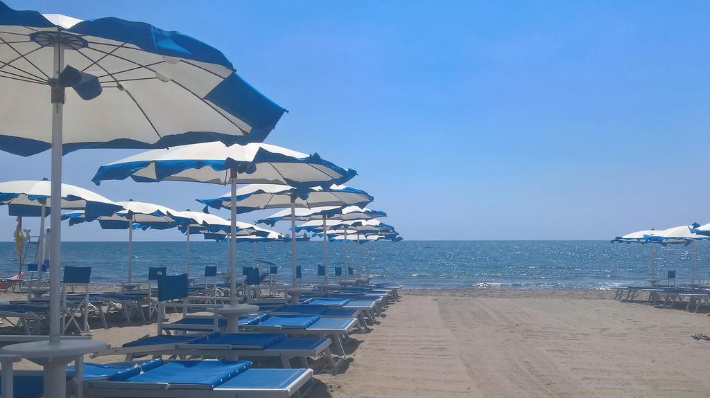 Bed & Breakfast Venezia Марина ди Карара Екстериор снимка